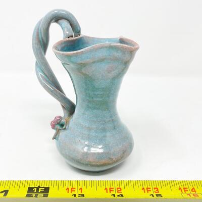 VINTAGE MARY SHORT MINI BLUE PITCHER VASE W/ FLOWERS - TOPEKA ARTIST