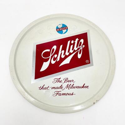 VINTAGE 12.5â€ SCHLITZ MILWAUKEE BEER METAL TRAY