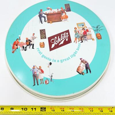 1962 13â€ SCHLITZ MILWAUKEE BEER METAL TRAY