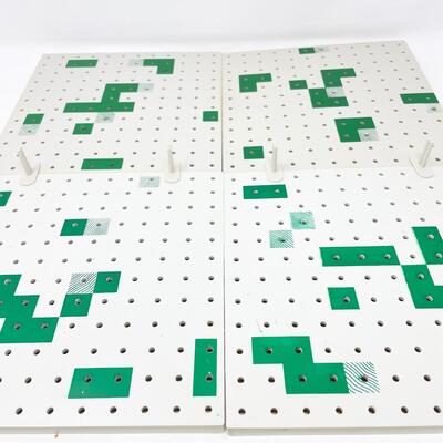 â€œFUEDALâ€ 2 PLAYER/TEAM STRATEGY BOARD GAME