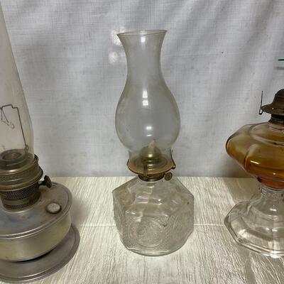 Vintage oil lamp lot
