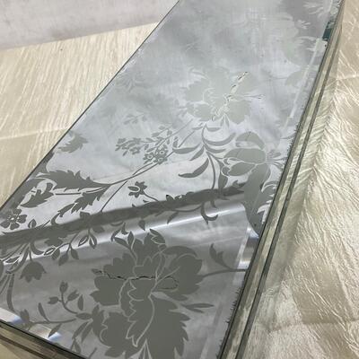 Mirrored jewelry or collectibles box
