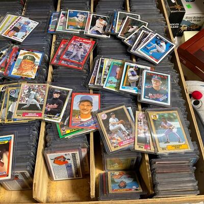 Huge 1980s baseball card lot