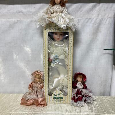 Porcelain doll bundle