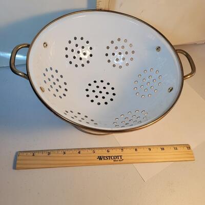 Metal caulender with Brass handles