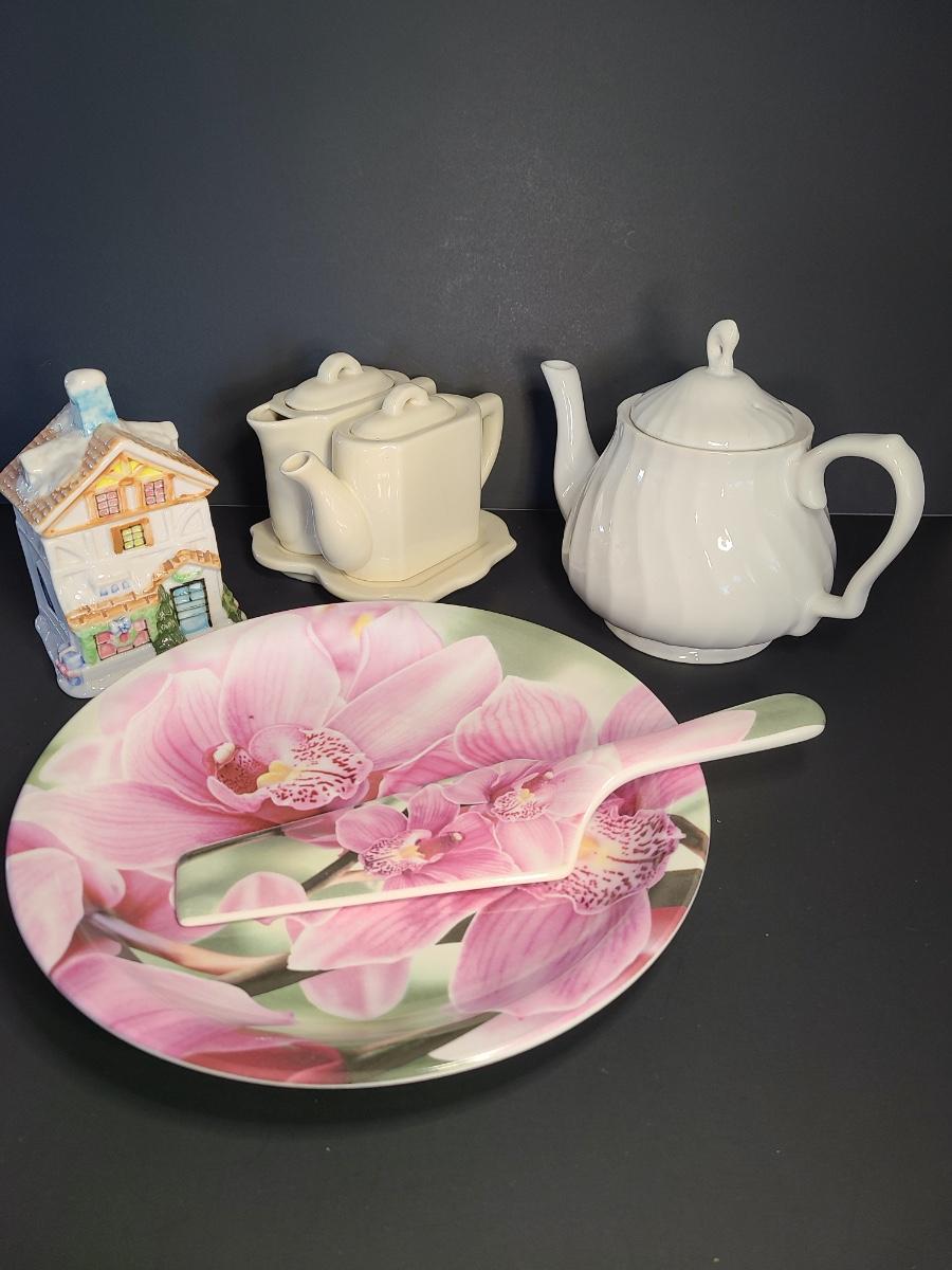 LOT 44S Restoration Hardware Creamers, Teapot, and Cake Plate