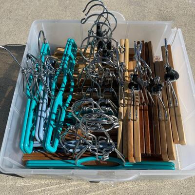 24 Pant Hangers