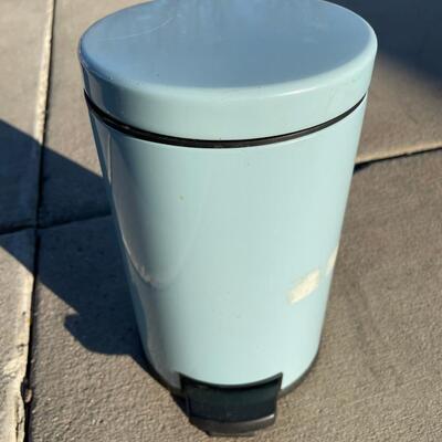 Small Garbage Can 