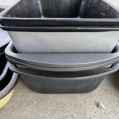 Various Sized Baking Dishes