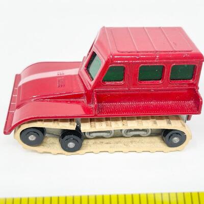VINTAGE LESNEY MATCHBOX SERIES NO. 35 SNOW-TRAC w/ BOX - DAMAGED