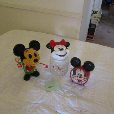 Mickey & Minnie Mouse Items