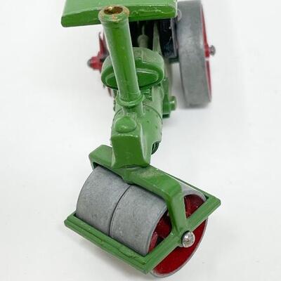 VINTAGE LESNEY â€œMODELS OF YESTERYEARâ€ NO. 11 - AVELING AND POTTER ROAD-ROLLER