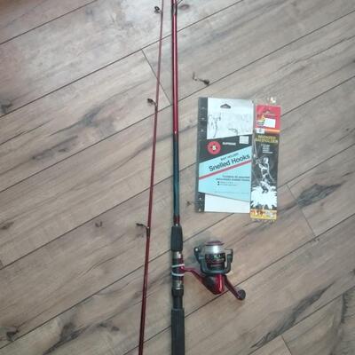 LOT 75 ELAN FISHING POLE WITH REEL AND TACKLE