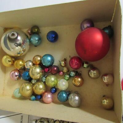 Lot of Vintage and Contemporary Glass Christmas Ornaments