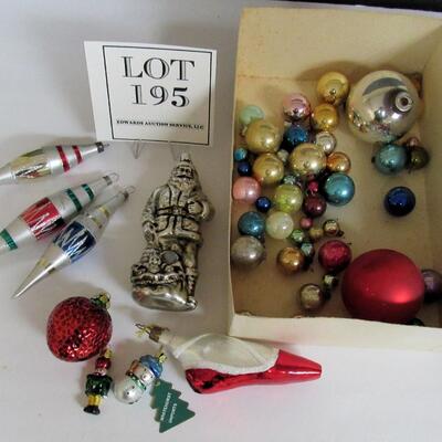 Lot of Vintage and Contemporary Glass Christmas Ornaments