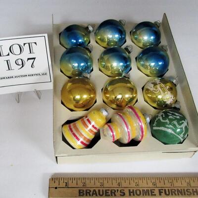 Lot of Vintage Shiny Brite Glass Christmas Ornaments, 1 Rauch