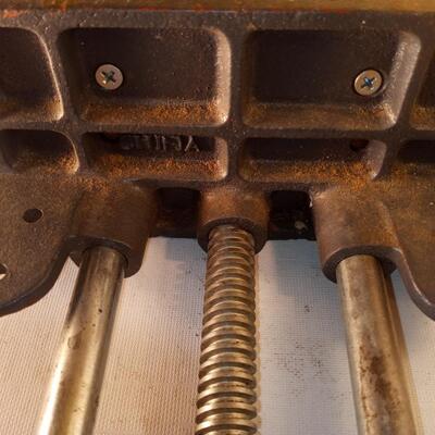 ts2871 Babco Woodworking Vise - 7â€ Inch Jaws - Under Bench Mount - Opens to 8â€