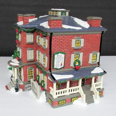 1997 Dept 56 Commemortive Set, Old Chelsea Mansion and Book
