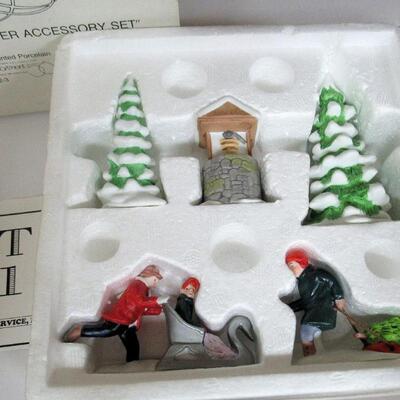 Dept 56 New England Village Winter Accessories Set, 5 pc