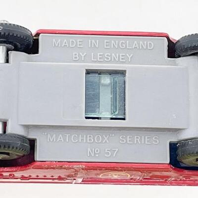 VINTAGE LESNEY MATCHBOX SERIES NO. 57 - KENT FIRE BRIGADE TRUCK