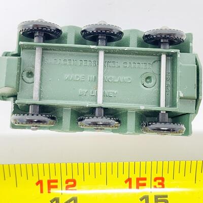 VINTAGE LESNEY MATCHBOX NO. 54 - SARACEN PERSONNEL CARRIER