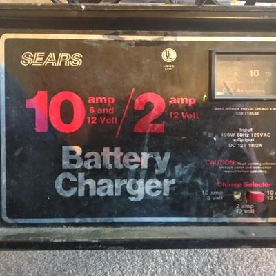 LOT 70 BATTERY CHARGER AND OTHER AUTOMOTIVE ITEMS