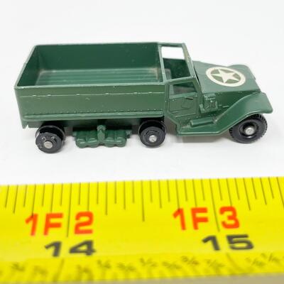 VINTAGE LESNEY MATCHBOX NO. 49 - M3 PERSONNEL CARRIER (MISSING PIECES)