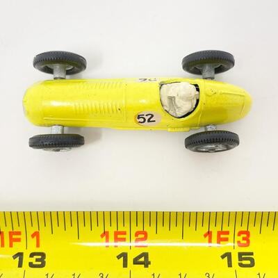 VINTAGE LESNEY MATCHBOX SERIES NO. 52 - 1948 MASERATI 4CLT