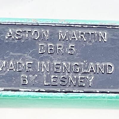 VINTAGE LESNEY MATCHBOX SERIES NO. 19 - ASTON MARTIN DBR 5