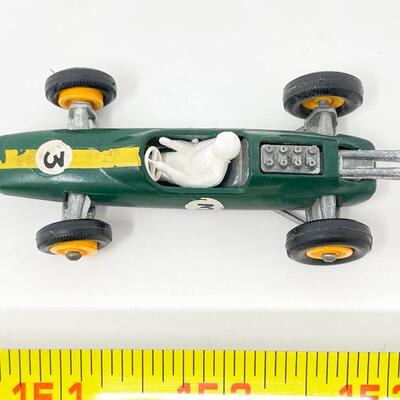 VINTAGE LESNEY MATCHBOX SERIES NO. 19 - LOTUS RACECAR