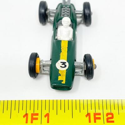 VINTAGE LESNEY MATCHBOX SERIES NO. 19 - LOTUS RACECAR