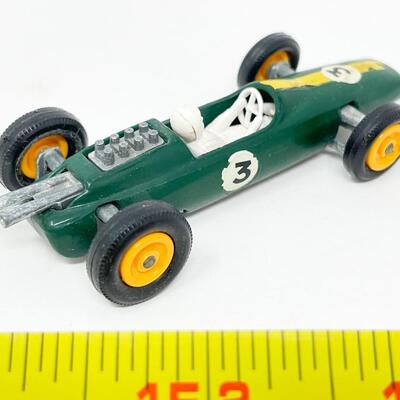 VINTAGE LESNEY MATCHBOX SERIES NO. 19 - LOTUS RACECAR