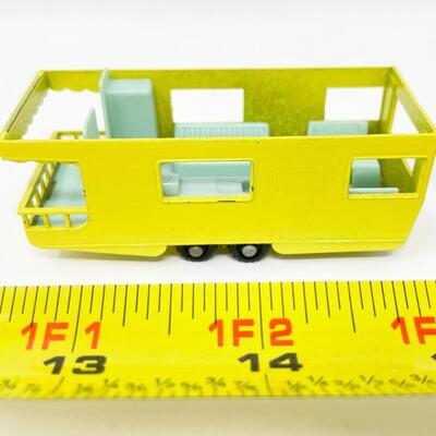 VINTAGE LESNEY MATCHBOX SERIES NO. 23 - YELLOW TRAILER CARAVAN