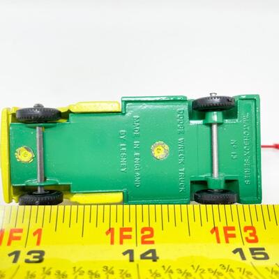 VINTAGE LESNEY MATCHBOX SERIES NO. 13 - BP DODGE WRECK TRUCK W/BOX