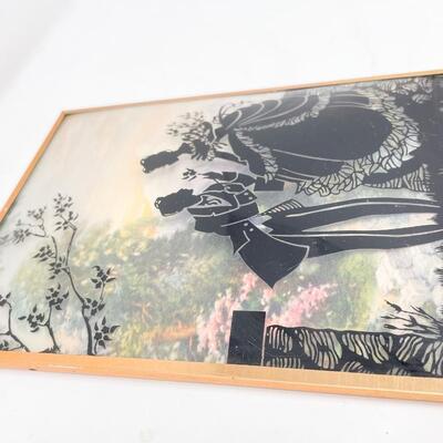 VINTAGE VICTORIAN SCENE SILHOUETTE DECOR W/ CONCAVE GLASS