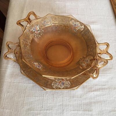Depression glass 2 piece set