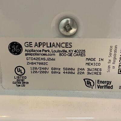 GE ~ Electric Dryer ~ Like New