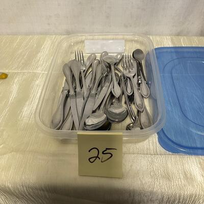 Oneida silverware set