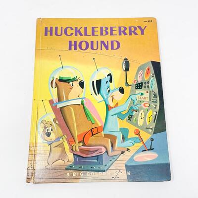 VINTAGE BIG GOLDEN BOOK - HUCKLEBERRY HOUND BY CARL MEMLING