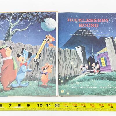 VINTAGE BIG GOLDEN BOOK - HUCKLEBERRY HOUND BY CARL MEMLING