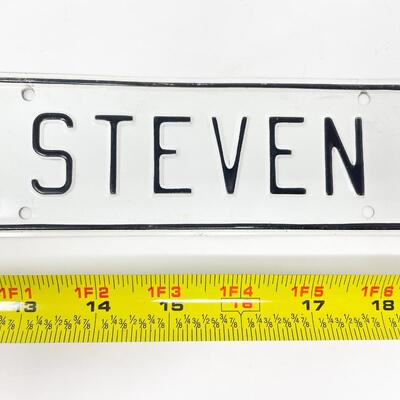 â€œSTEVENâ€ MINI METAL LICENSE PLATE