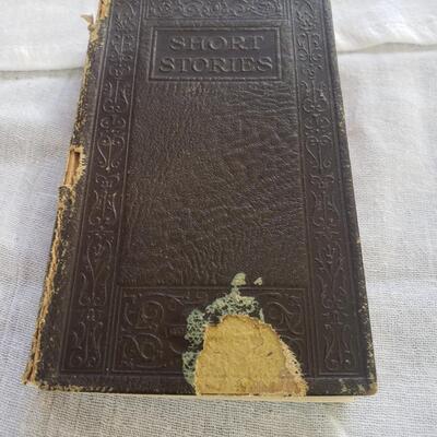 1923 book Oxford England binding loose