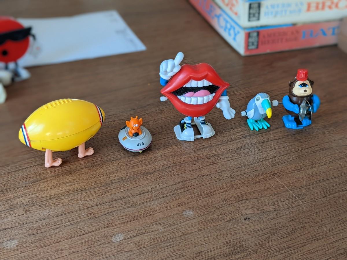 Vintage Wind Up Toys #4 | EstateSales.org