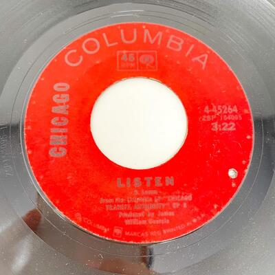 45 RPM CHICAGO 4-45264 "LISTEN/DOES ANYBODY REALLY KNOW WHAT TIME IT IS?" VINYL RECORD SINGLE
