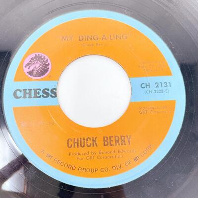 45 RPM CHUCK BERRY 2131 "JOHNNY B. GOODE/MY DING-A-LING" VINYL RECORD SINGLE