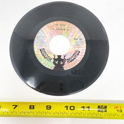 45 RPM 1910 FRUITGUM CO BDA 130 "ETERNAL LIGHT/THE TRAIN" VINYL RECORD SINGLE