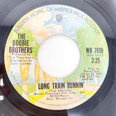 1973 45 RPM THE DOOBIE BROTHERS WB 7698 "LONG TRAIN RUNNIN'/WITHOUT YOU" VINYL RECORD SINGLE