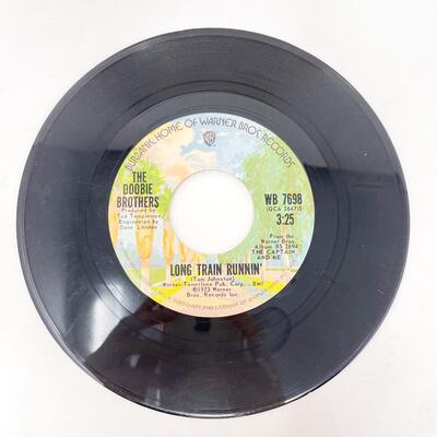 1973 45 RPM THE DOOBIE BROTHERS WB 7698 "LONG TRAIN RUNNIN'/WITHOUT YOU" VINYL RECORD SINGLE