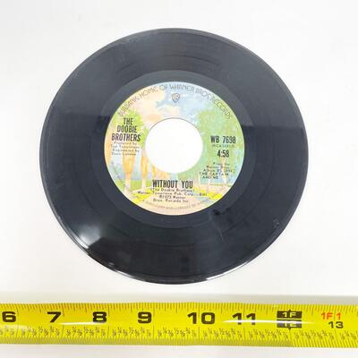 1973 45 RPM THE DOOBIE BROTHERS WB 7698 "LONG TRAIN RUNNIN'/WITHOUT YOU" VINYL RECORD SINGLE