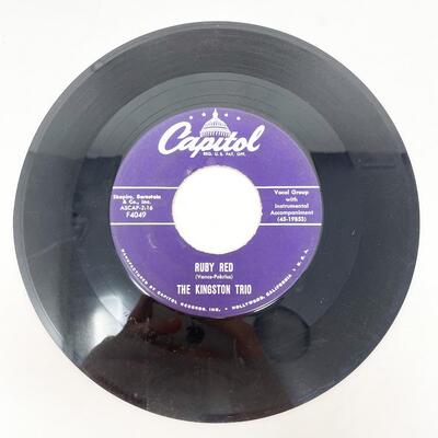 45 RPM THE KINGSTON TRIO F4049 "RUBY RED/TOM DOOLEY" VINYL RECORD SINGLE
